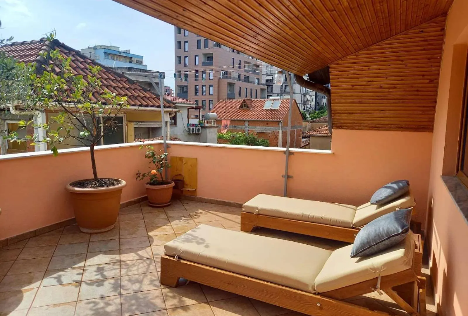 Apartment In ティラナ